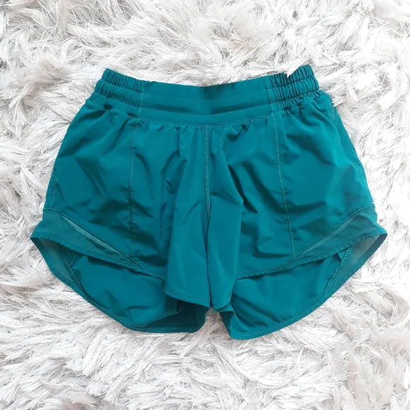 NWOT Lululemon Hotty Hot Shorts 4" Size 4 Tall - Teal Lagoon - Picture 13 of 14
